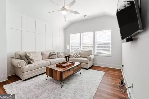 Entry Way - 2139 Mcfarlin Ln, Milton, GA 30004 photo 2 of 3