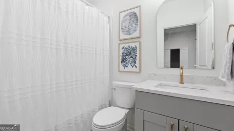 Bath - 2139 Mcfarlin Ln, Milton, GA 30004 photo 6 of 6