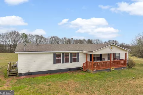 261 Green Meadows Dr, Hartwell, GA 30643