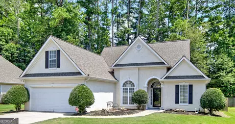 306 Freeman Forest Dr, Newnan, GA 30265