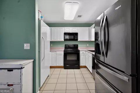 Kitchen - 109 Garfield St, Lagrange, GA 30240 photo 2 of 2