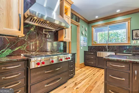 Kitchen - 242 Kirkley Rd, Tyrone, GA 30290 photo 3 of 6