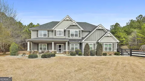 1907 Standing Rock Rd, Senoia, GA 30276