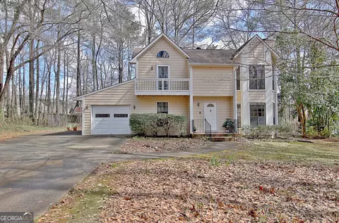 440 Hillsdale Dr, Fayetteville, GA 30214