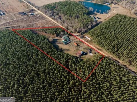 858 Hoke Ogden Rd, Odum, GA 31555