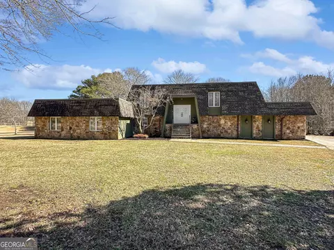 107 Stratford Ct, Peachtree City, GA 30269