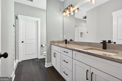 Bath - 2764 Boxankle Rd, Forsyth, GA 31029 photo 1 of 3
