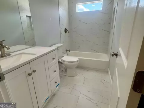 Bath - 3700 Hudson Ct, Rex, GA 30273 photo 1 of 5