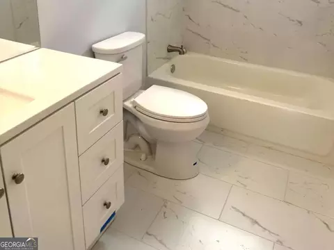 Bath - 3700 Hudson Ct, Rex, GA 30273 photo 5 of 5