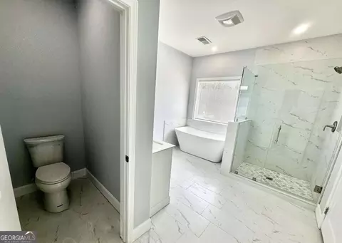 Bath - 3700 Hudson Ct, Rex, GA 30273 photo 2 of 5