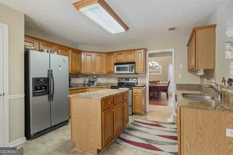Kitchen - 123 Wexford Dr, Lagrange, GA 30241 photo 1 of 3