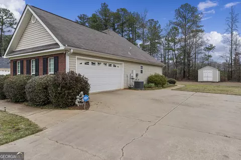Exterior - 123 Wexford Dr, Lagrange, GA 30241 photo 4 of 4