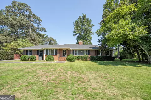 112 College Cir, Cedartown, GA 30125