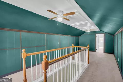 Entry Way - 100 Forest Ave, Toccoa, GA 30577 photo 8 of 10