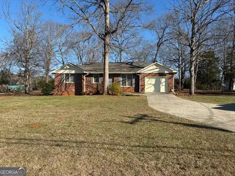 2395 High Falls Rd, Griffin, GA 30223