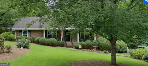 1125 Crest Brook Ln, Roswell, GA 30075