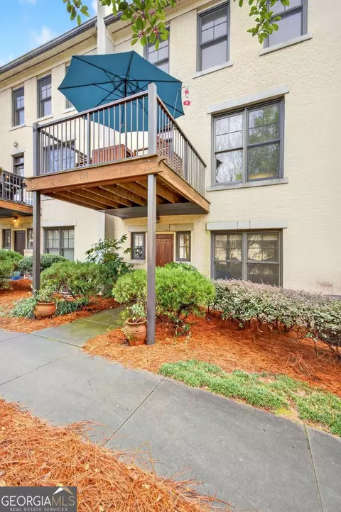 108 Knob Hills Cir, Decatur, GA 30030