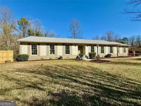2265 Piedmont Glen Ct, Marietta, GA 30062
