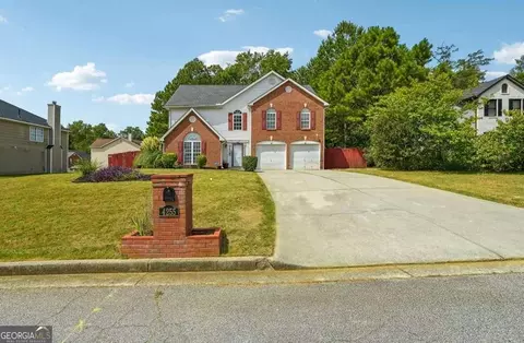 4255 Old House Dr, Conley, GA 30288