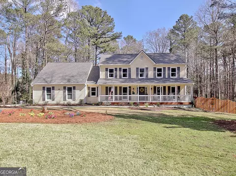 125 Durham Dr, Fayetteville, GA 30214