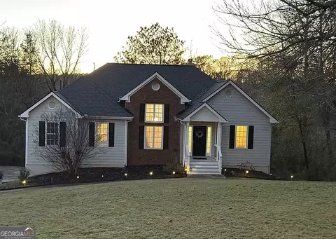 7002 Estates Ct, Loganville, GA 30052