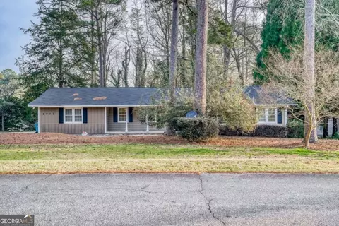 2032 Lake Lucerne Dr SW, Lilburn, GA 30047