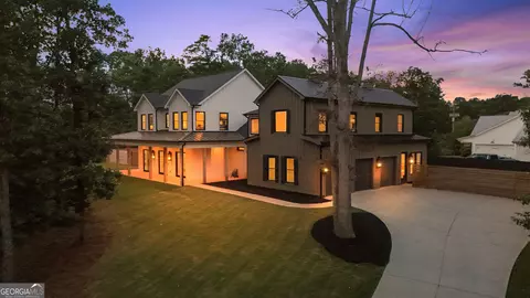 5525 Hubbard Town Rd, Cumming, GA 30028