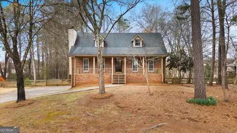 80 Farmington Dr, Woodstock, GA 30188