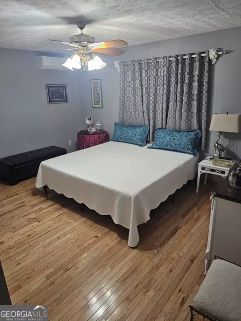 Bedroom - 215 Carl Parker Rd, Hampton, GA 30228 photo 4 of 4