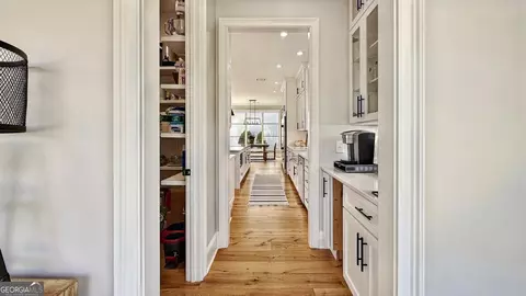 Entry Way - 101 Victory Ct, Calhoun, GA 30701 photo 3 of 8