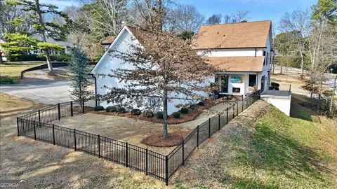 Exterior - 101 Victory Ct, Calhoun, GA 30701 photo 5 of 18