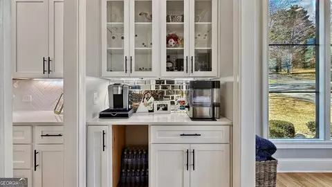 Kitchen - 101 Victory Ct, Calhoun, GA 30701 photo 2 of 8