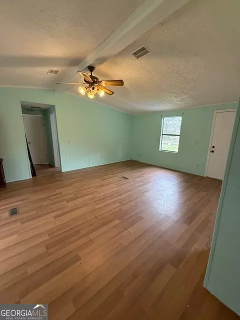 Living - 2791 Old Mill Rd, Rutledge, GA 30663 photo 1 of 1