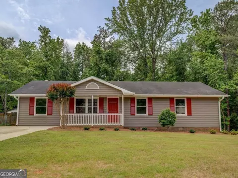170 Hidden Pines Dr, Covington, GA 30016