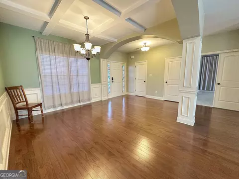 Living - 130 Hamilton Lake Dr, Lagrange, GA 30241 photo 2 of 7