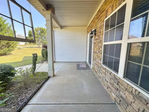 Exterior - 130 Hamilton Lake Dr, Lagrange, GA 30241 photo 3 of 5