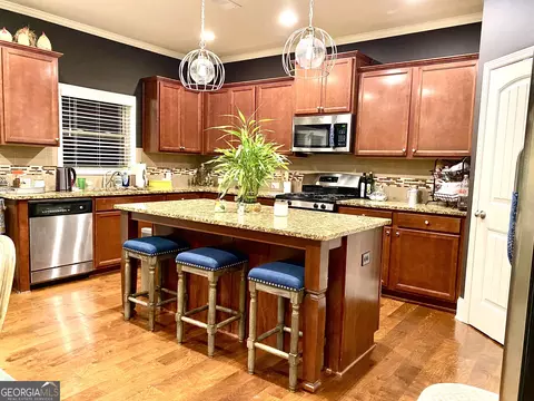 Kitchen - 1320 Newbridge Cir, Buford, GA 30519 photo 1 of 2