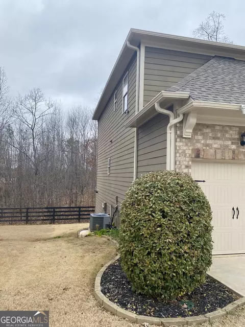 Exterior - 1320 Newbridge Cir, Buford, GA 30519 photo 4 of 10