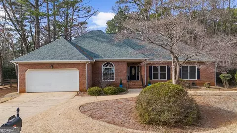 2825 Lakewind Ct, Alpharetta, GA 30005