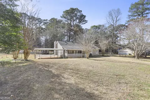 Exterior - 90 Beaver Run, Lagrange, GA 30241 photo 6 of 9