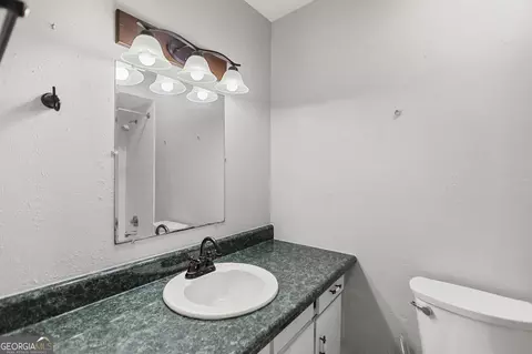 Bath - 90 Beaver Run, Lagrange, GA 30241 photo 1 of 3