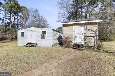 Exterior - 90 Beaver Run, Lagrange, GA 30241 photo 7 of 9
