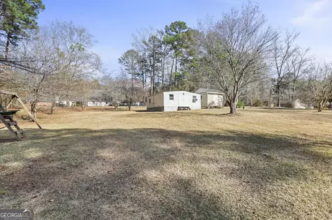 Exterior - 90 Beaver Run, Lagrange, GA 30241 photo 4 of 9