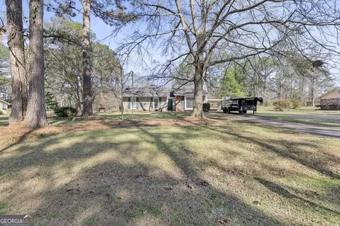 Exterior - 90 Beaver Run, Lagrange, GA 30241 photo 3 of 9