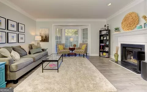 27 Mount Vernon Cir, Atlanta, GA 30338