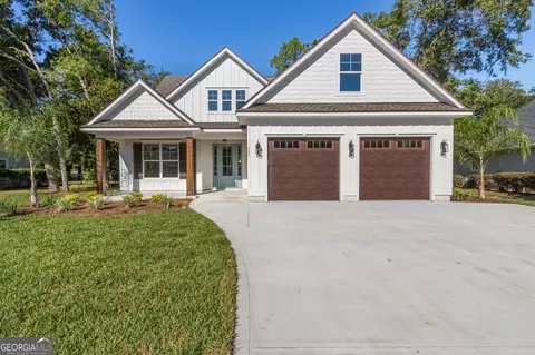 103 Maybird Dr, Kingsland, GA 31548