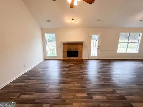 Living - 169 Manley Dr, Hampton, GA 30228 photo 1 of 3