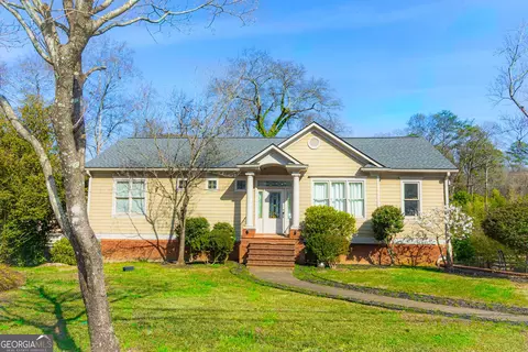 721 Smithstone Rd SE, Marietta, GA 30067