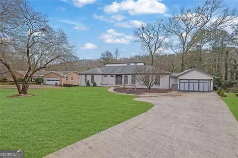 9785 La View Cir, Roswell, GA 30075