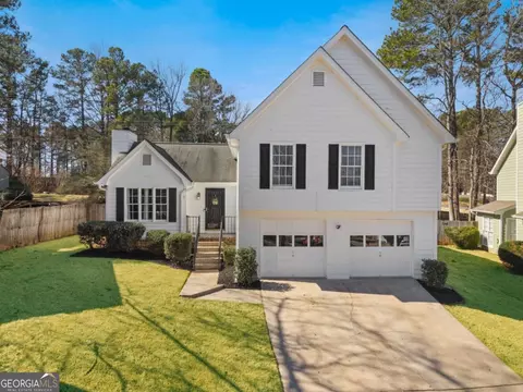 860 Meadowsong Cir, Lawrenceville, GA 30043